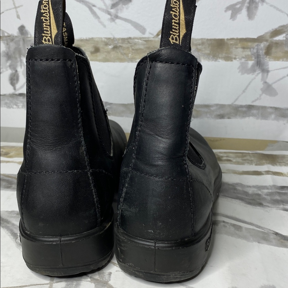 Blundstone Chelsea Boots - Picture 4 of 6